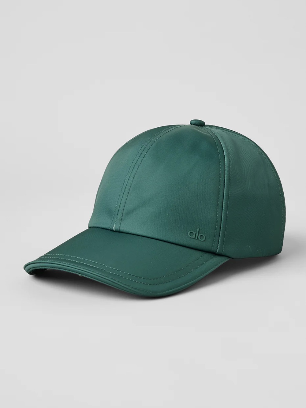 Alo Satin Off-Duty Cap - Winter Ivy
Size: One Size
